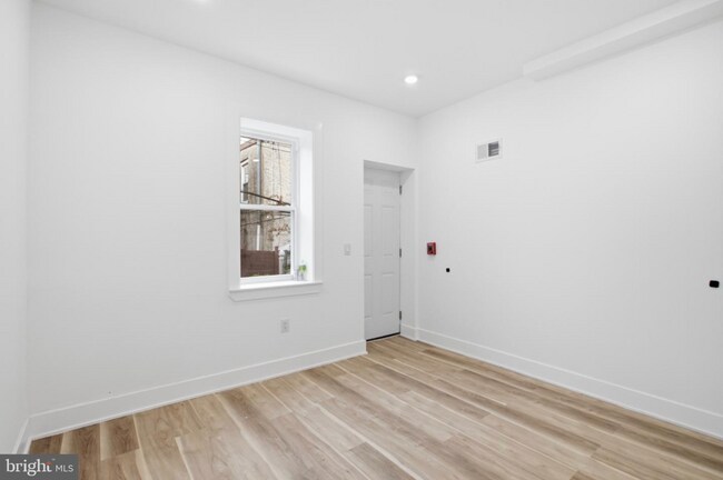 Building Photo - 349 N 62nd St