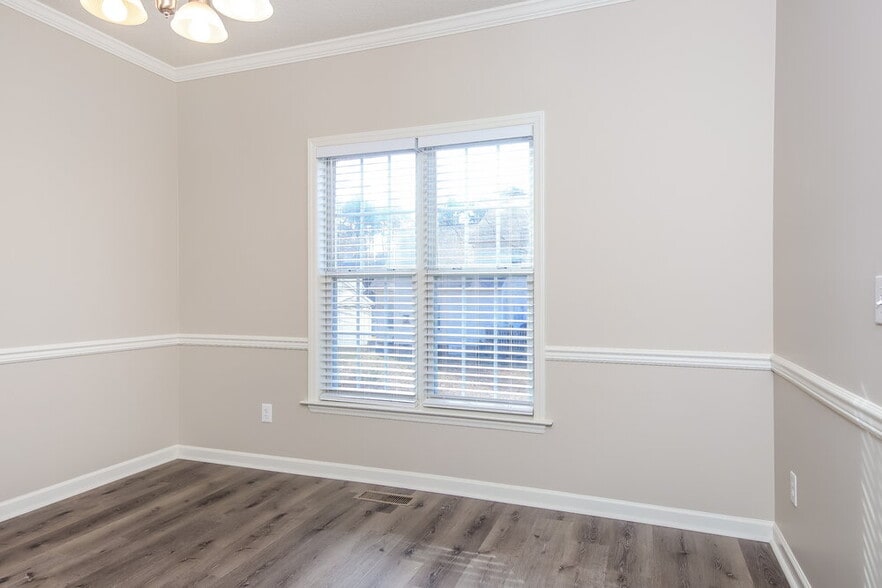 Building Photo - 5820 Waterford Landing Ct