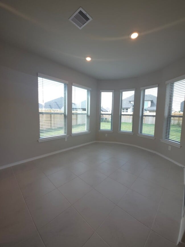 Building Photo - 8703 Beaming Creek Ct