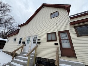 Building Photo - 330 E 3rd St