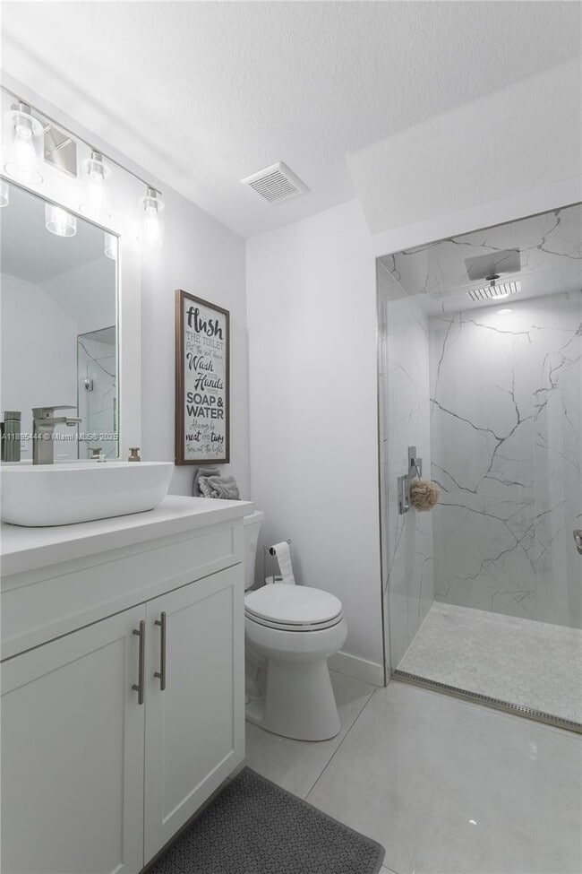 Building Photo - 16377 SW 71st Terrace