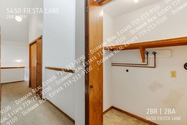 Building Photo - 5450 Fiesta Ln