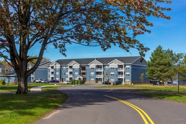 Building Photo - 22 Loso Dr