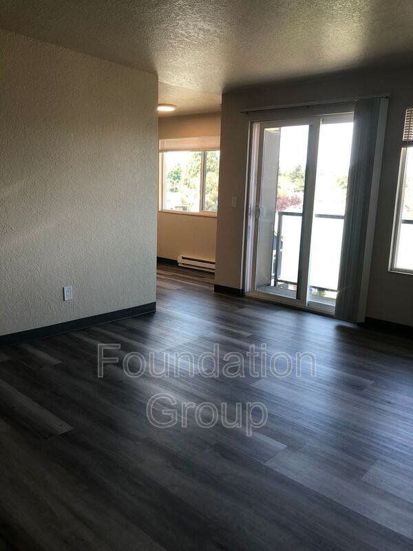 Building Photo - 2405 NW 65th St