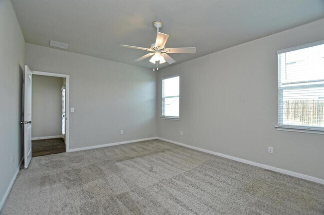 Building Photo - 109 Marimoor Dr
