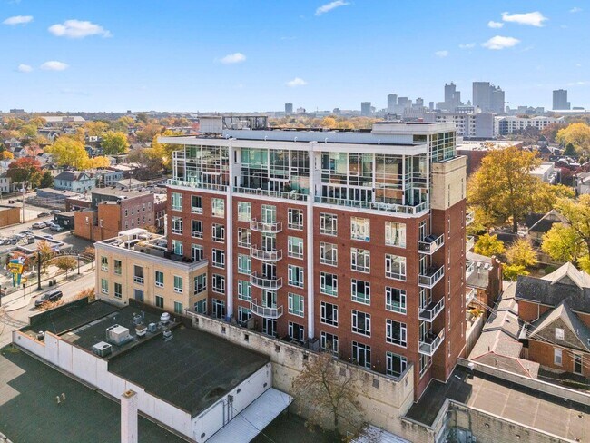 Building Photo - 1145 N High St