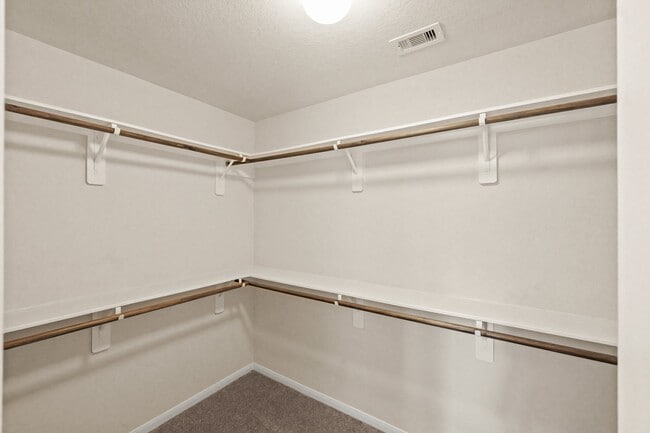 Building Photo - 16401 Olive Sparrow Dr