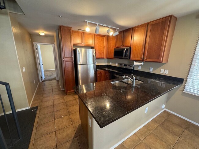 Building Photo - 4062 E Windsor Dr