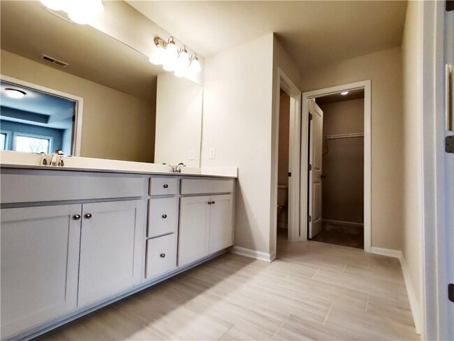 Building Photo - 331 Mahone Dr