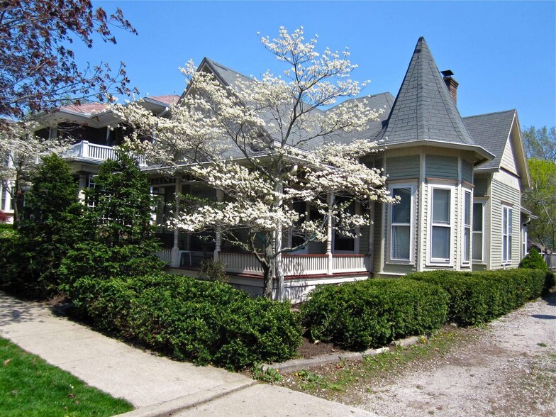 Primary Photo - 420 N Washington St