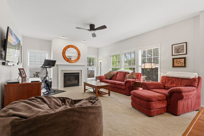Building Photo - 3809 Stoneybrook Dr