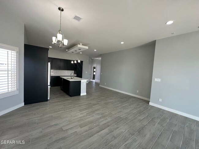 Building Photo - 13138 Emerald Isle St