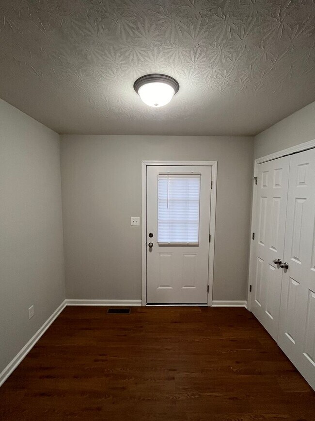 Building Photo - Upper Stone Apartments