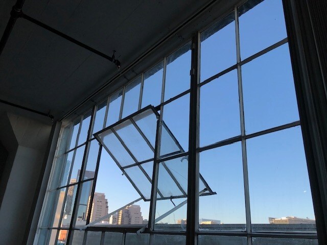 Building Photo - 420 S San Pedro St