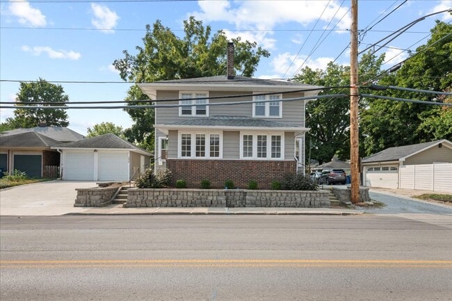 Primary Photo - 527-527 E 52nd St