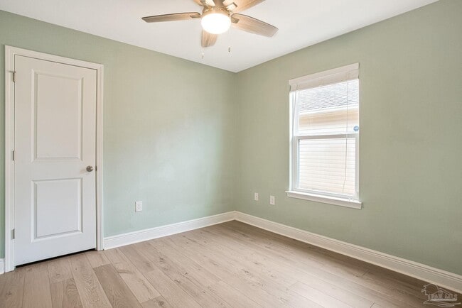 Building Photo - 970 John Deere Ln