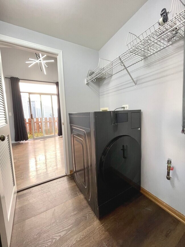 Building Photo - 16623 Natoma Dr