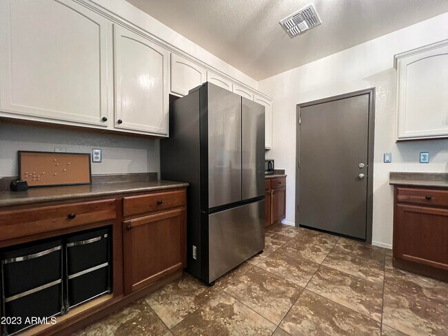 Building Photo - 4364 E Rosemonte Dr