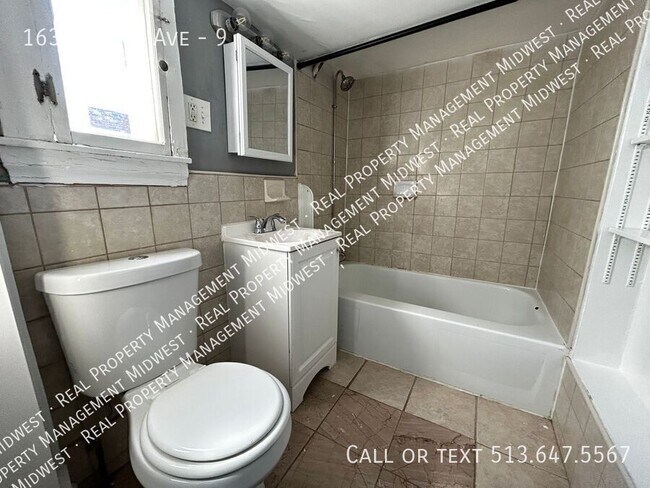 Building Photo - 1630 Chase Ave