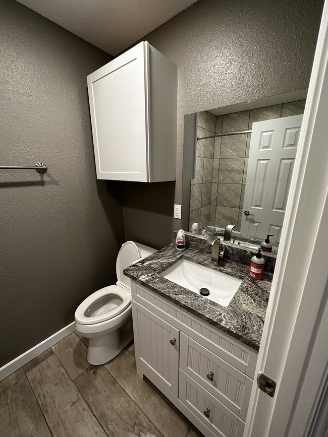 Building Photo - 68 Brierwood Cir