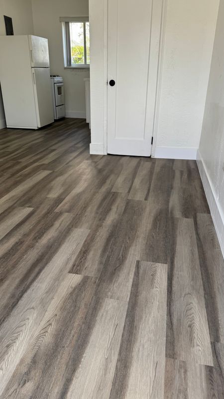 Building Photo - 159 E 2nd St