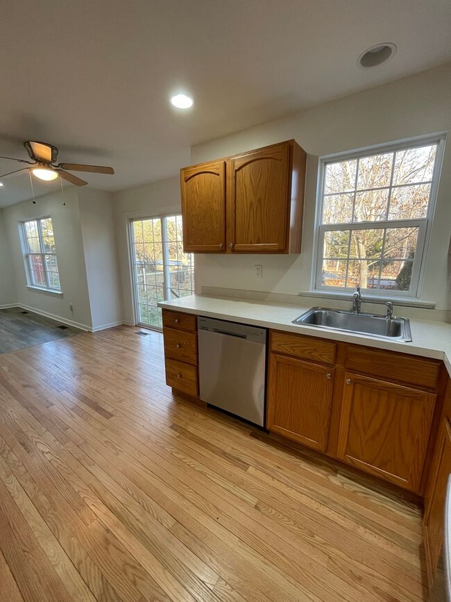 Building Photo - 106 Country Run Dr