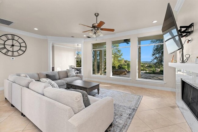 Building Photo - 1400 Camelback