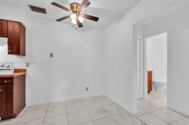 Building Photo - 1451 NW 19th St