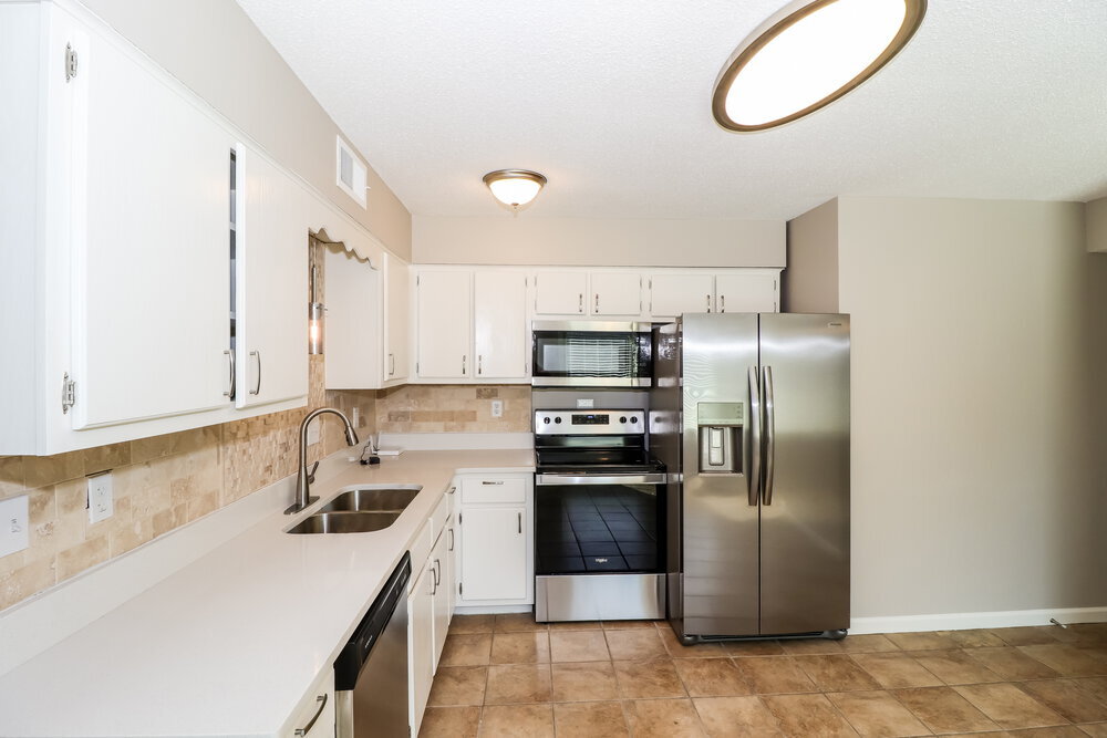 Building Photo - 1040 Trappers Cove