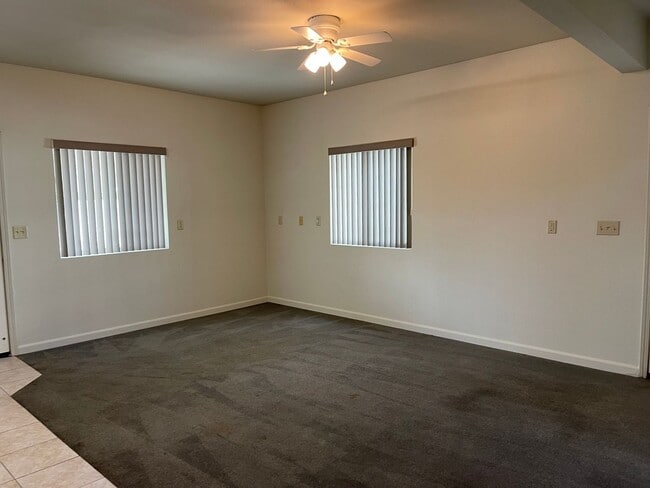 Building Photo - 3 BED 2 BATH W/ATTACHED MOTHER-IN-LAW SUITE *SOLAR PANELS ON ROOF = LOW ELECTRIC BILL*