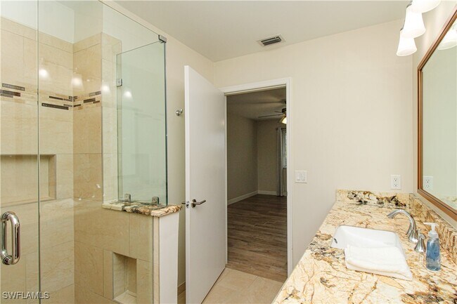 Building Photo - 7794 Esmeralda Way