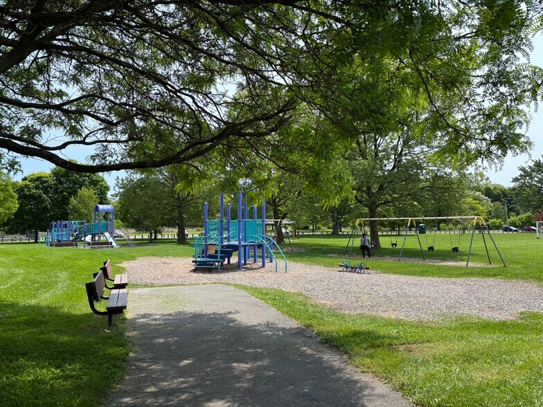 Building Photo - 1320 Westcott St