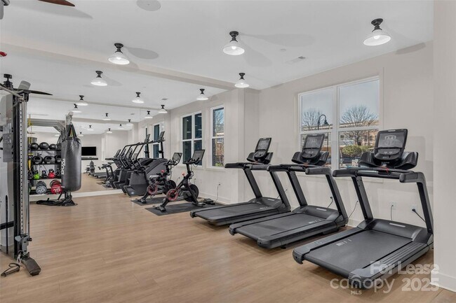 Building Photo - 9821 Research Dr