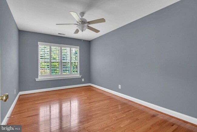 Building Photo - 3355 Lancer Ct