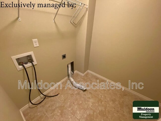 Building Photo - 6134 Wallowing Way