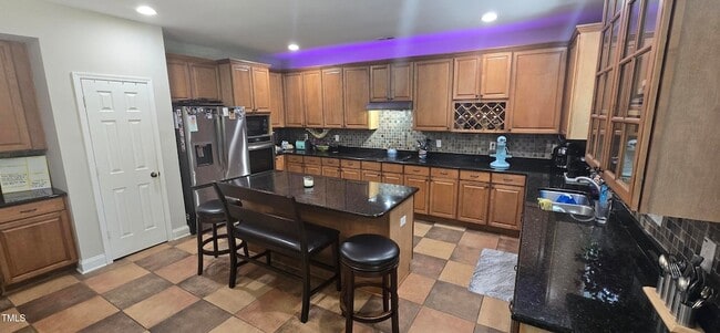 Building Photo - 204 Darbytown Pl