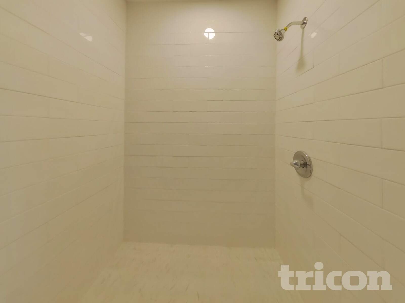 Building Photo - 2300 Timbercrest Dr