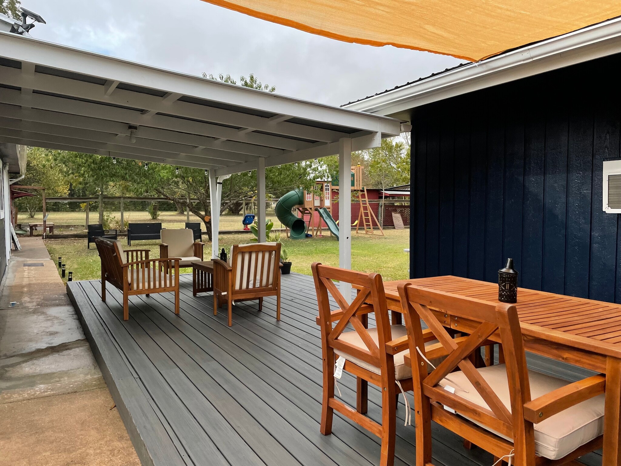 Building Photo - 407 East St