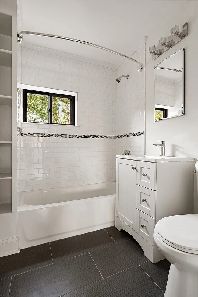 Building Photo - 908 Sterling Pl