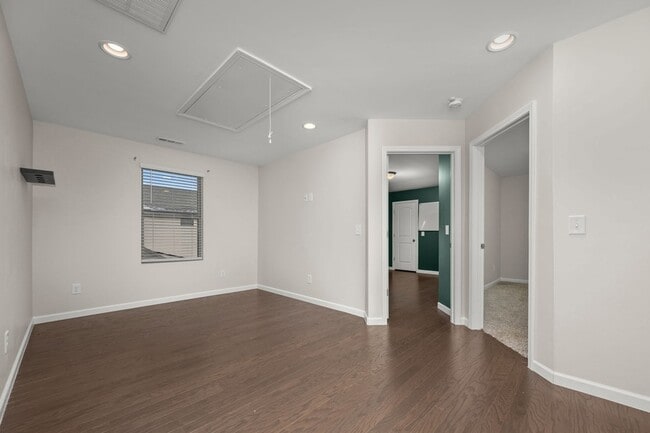 Building Photo - 3525 Darrell Dr