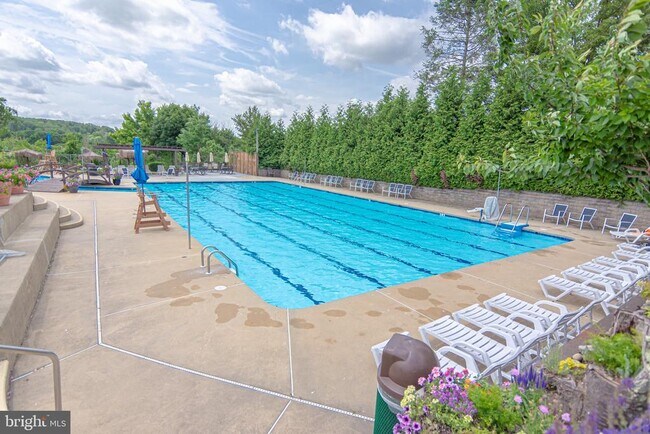 Building Photo - 20A Oscar Hammerstein Way