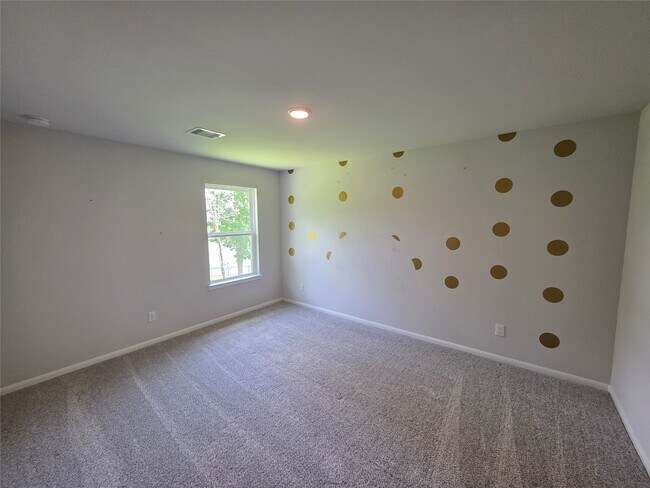 Building Photo - 110 Elm