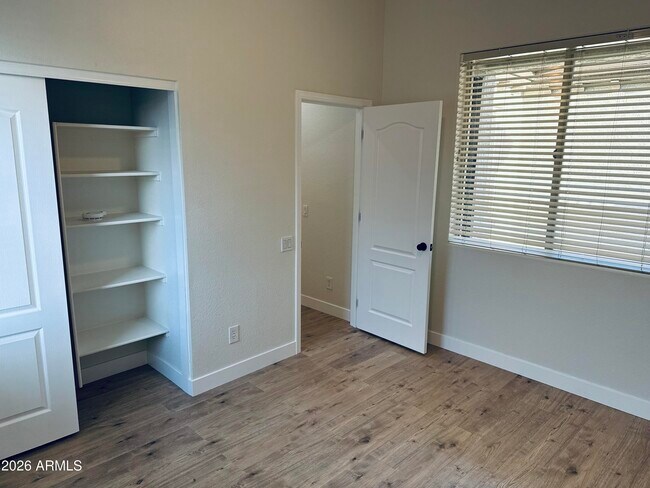 Building Photo - 2119 N Pacey Rd