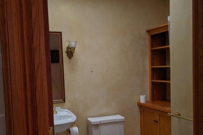 Building Photo - 256 Bryant St