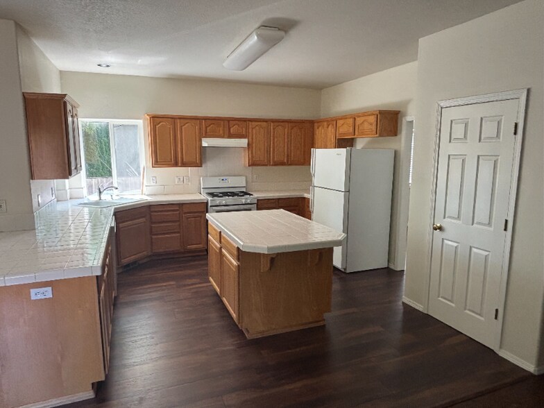 Building Photo - 5058 NW Crady Ln