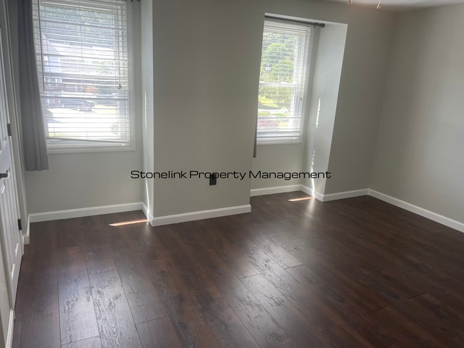 Building Photo - Fully Renovated Condo For Rent in Burrillv...