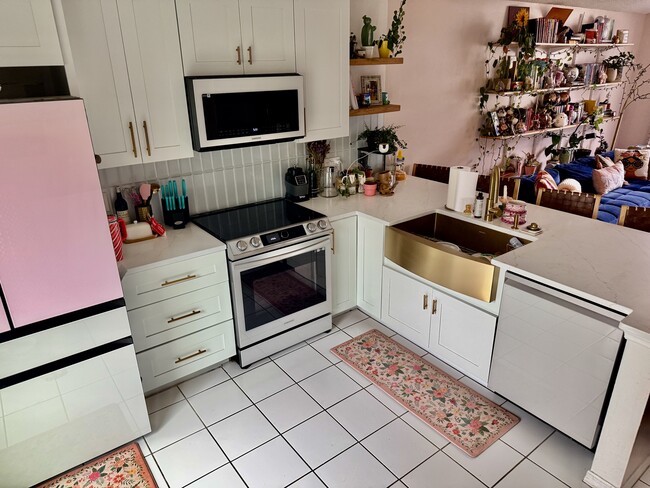 Building Photo - 12811 Shotgate Ct