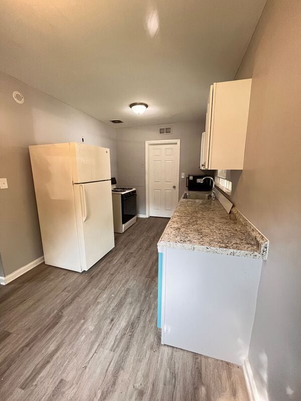 Building Photo - 18455 Wormer Ave