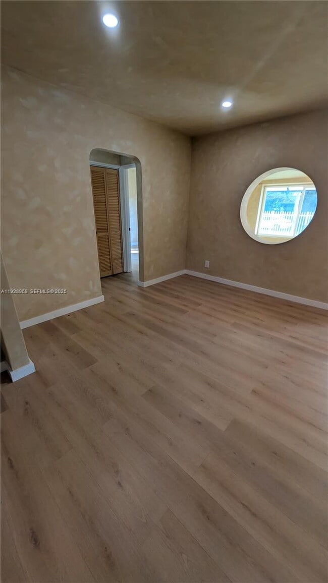 Building Photo - 1431 NW 26th St