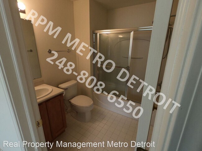 Building Photo - 3 br, 3 bath House - 1128 Faulkner N Bldg #E